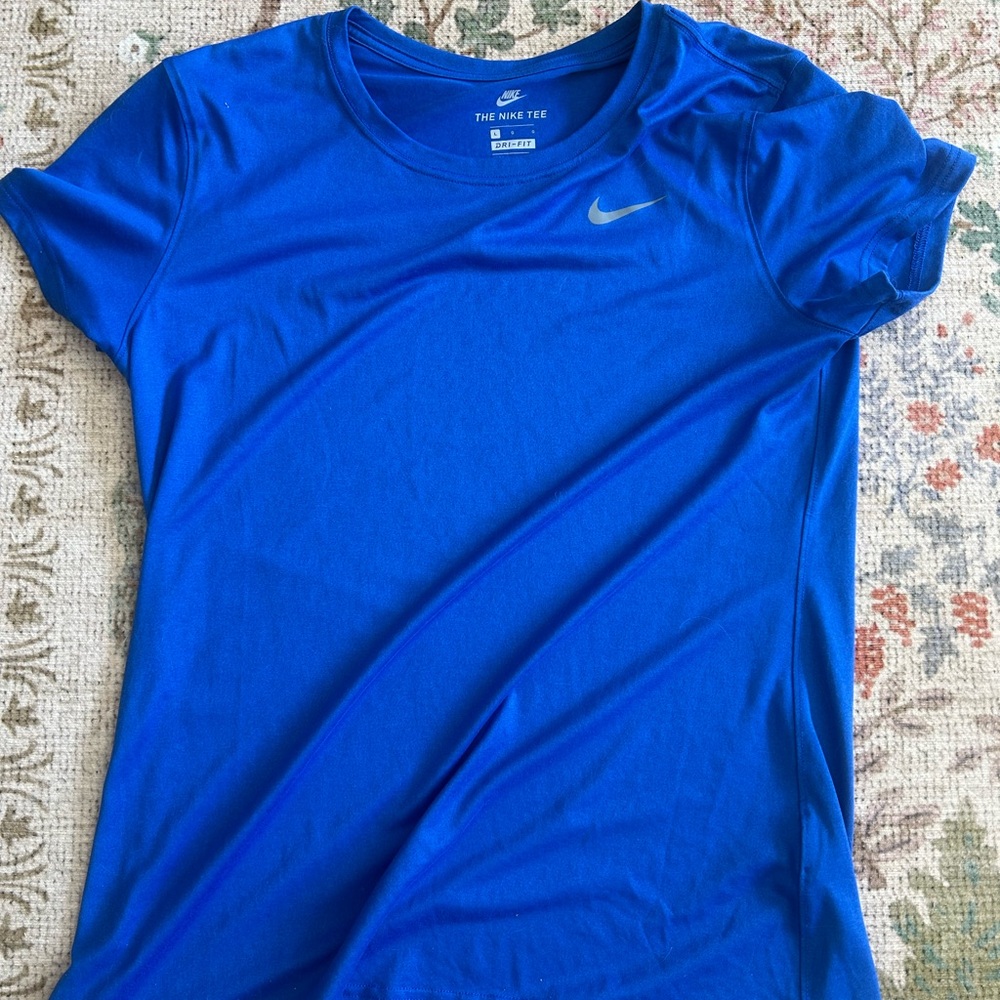 Nike Women's Vibrant Blue Short Sleeve Tee